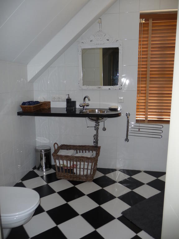 Bed&Breakfast Het Winterkoninkje Zuid-Scharwoude 객실 사진